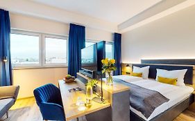 Point 7 Hotel